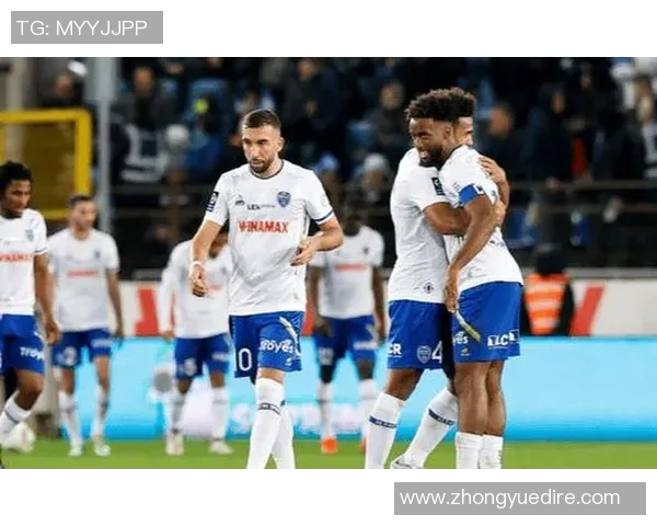 重庆篮球队中路突破战术解析与实战应用深度探讨